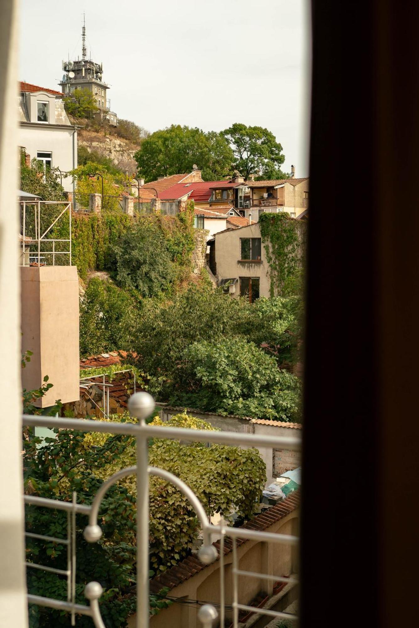 2-Bedroom Flat - Sunny Balcony Plovdiv Kültér fotó