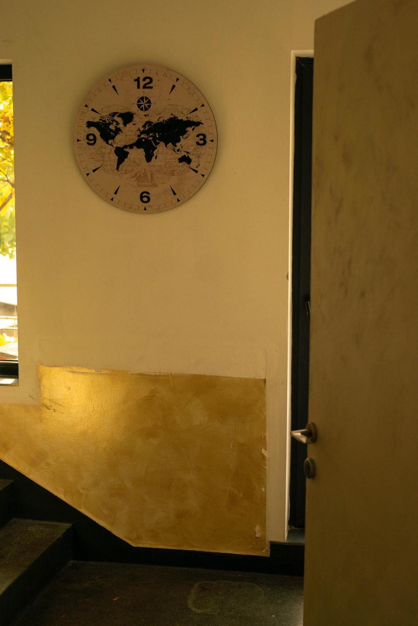 2-Bedroom Flat - Sunny Balcony Plovdiv Kültér fotó
