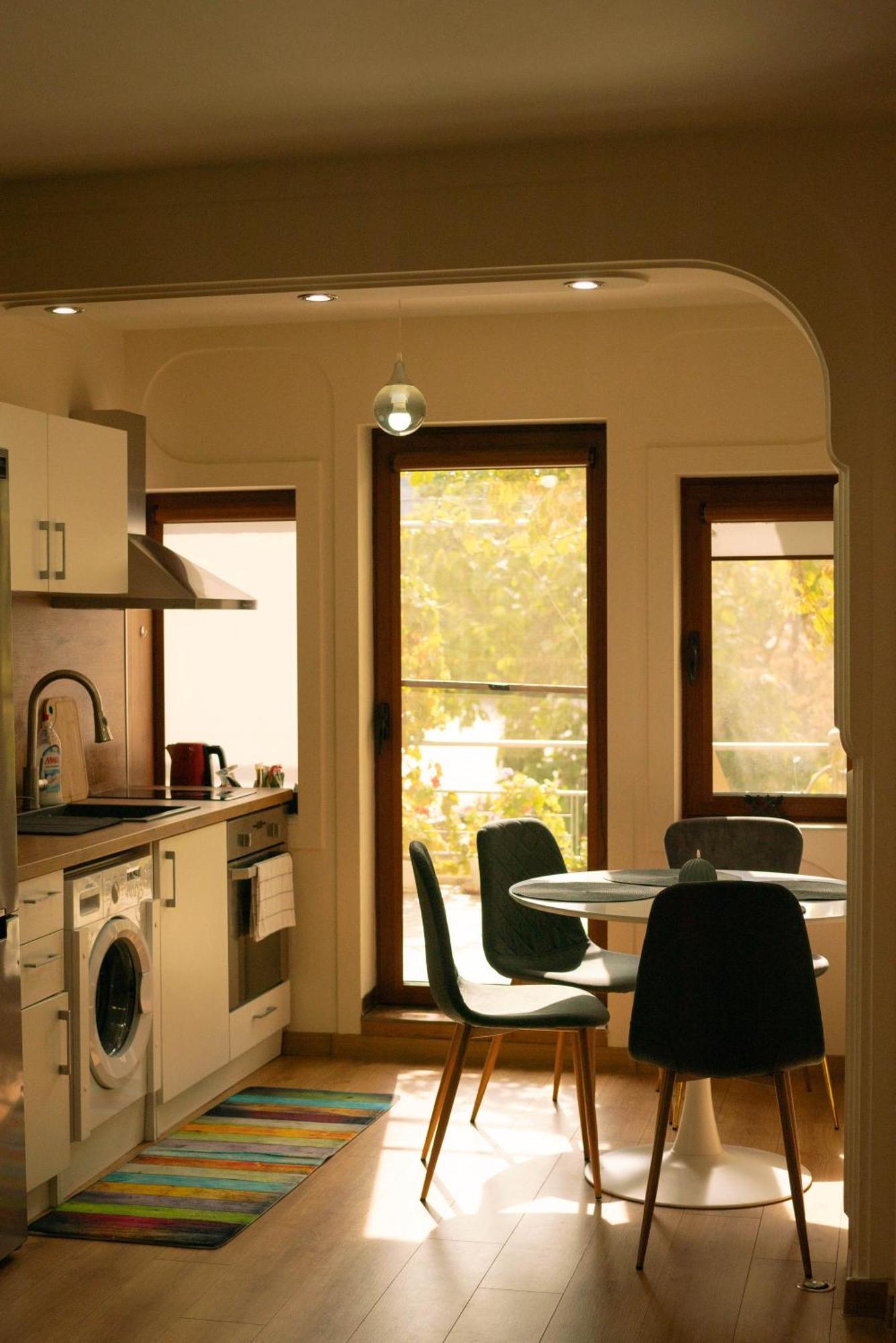 2-Bedroom Flat - Sunny Balcony Plovdiv Kültér fotó