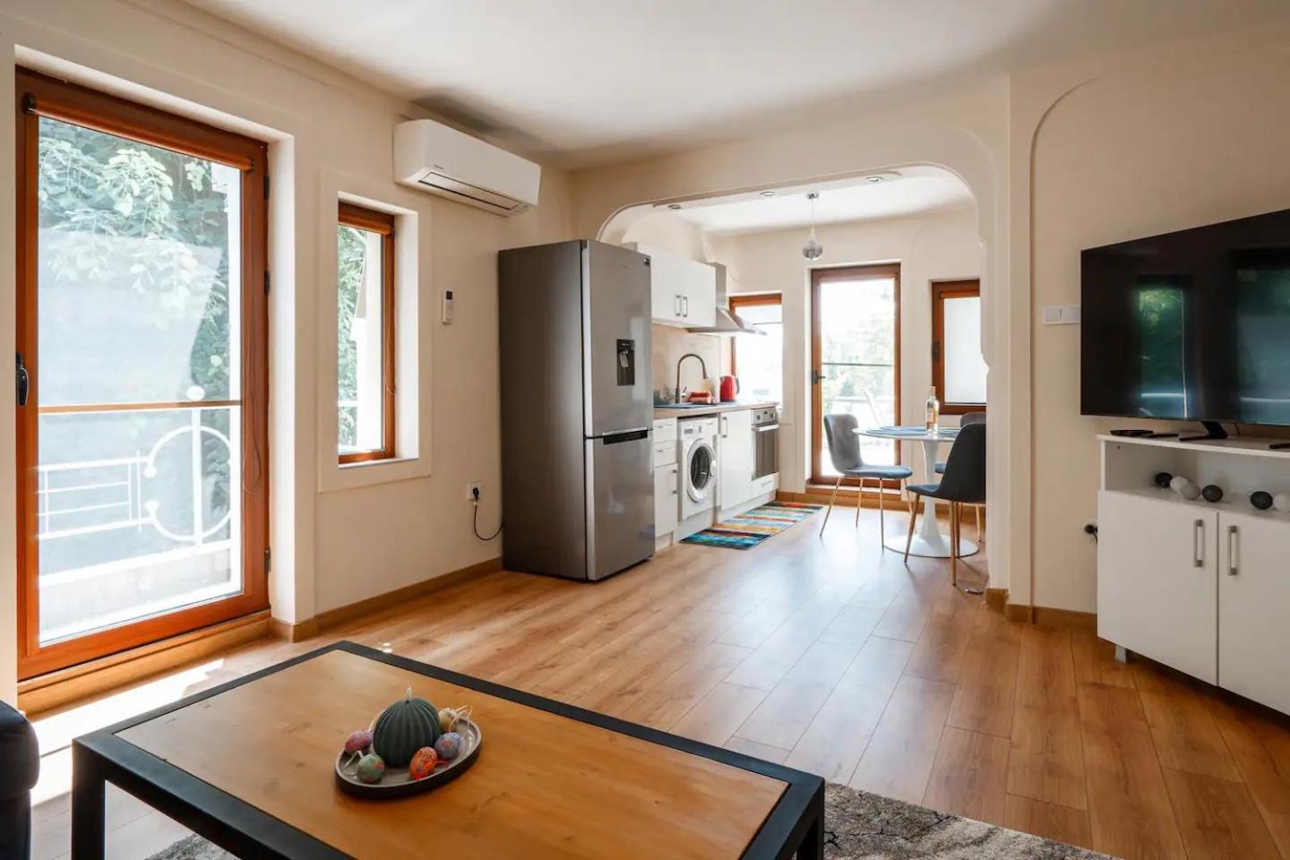 2-Bedroom Flat - Sunny Balcony Plovdiv Kültér fotó